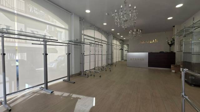 Local comercial en Alquiler en Centro