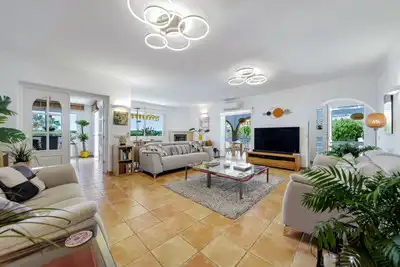 Detached house with pool for sale in El Faro de Calaburra - Chaparral, imagen 2