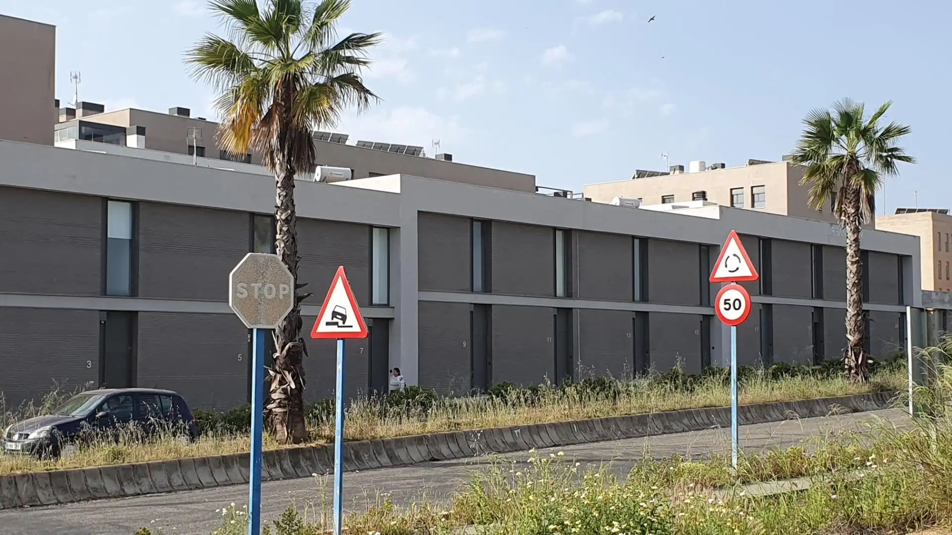 Exterior view of Lofts for sale in Mairena del Aljarafe  with Heating, Terrace and Storage room