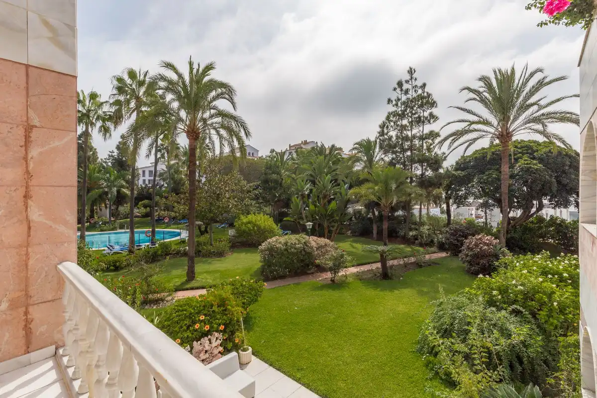 Home with pool for sale in Nueva Andalucía, imagen 19