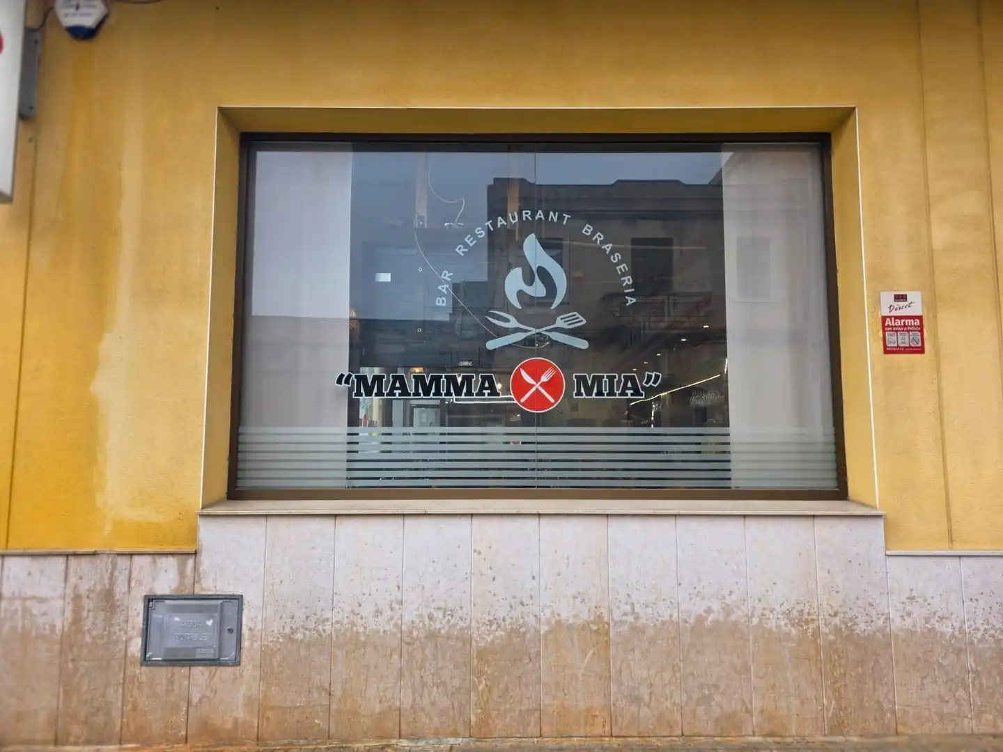 Local de lloguer en Amposta amb Aire condicionat i Moblat