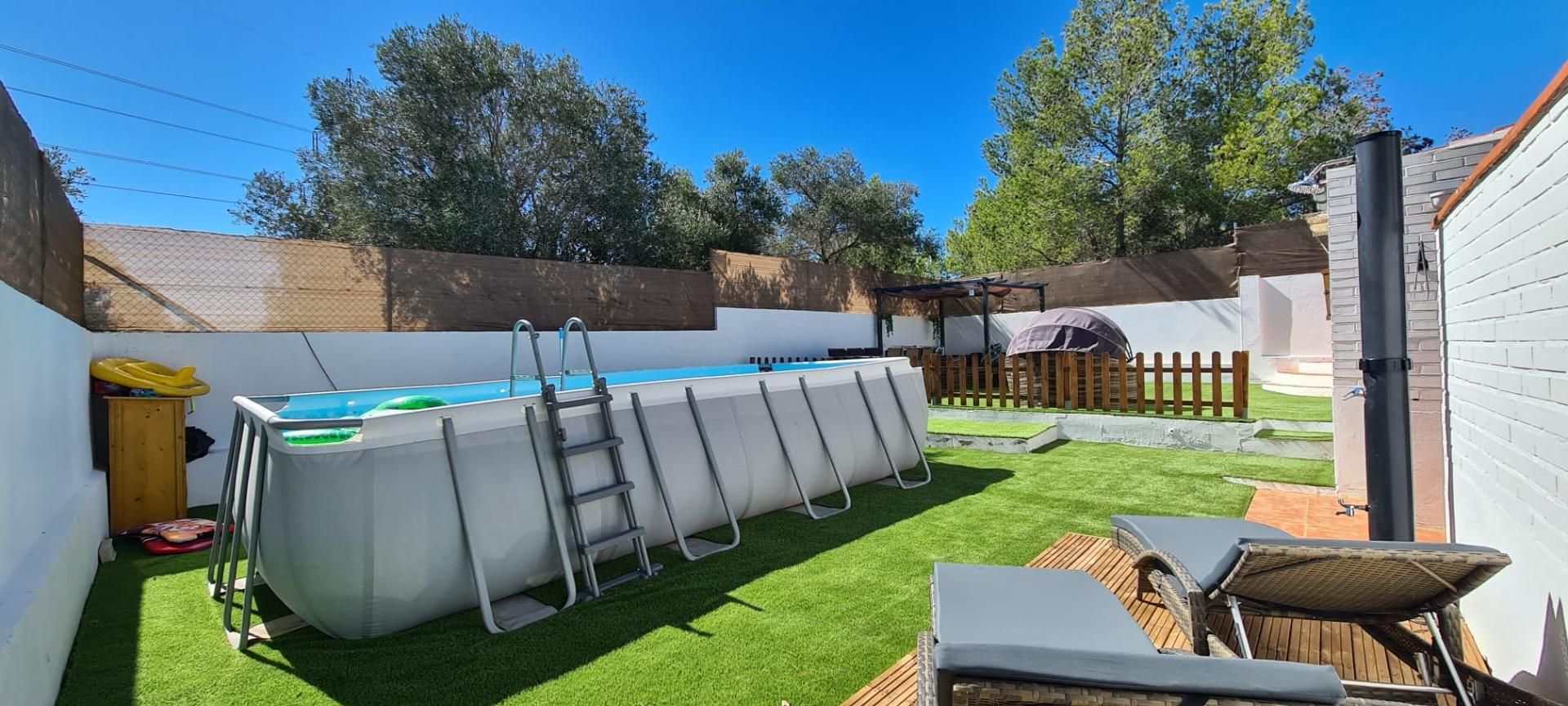 Piscina de Casa o xalet en venda en Canyelles