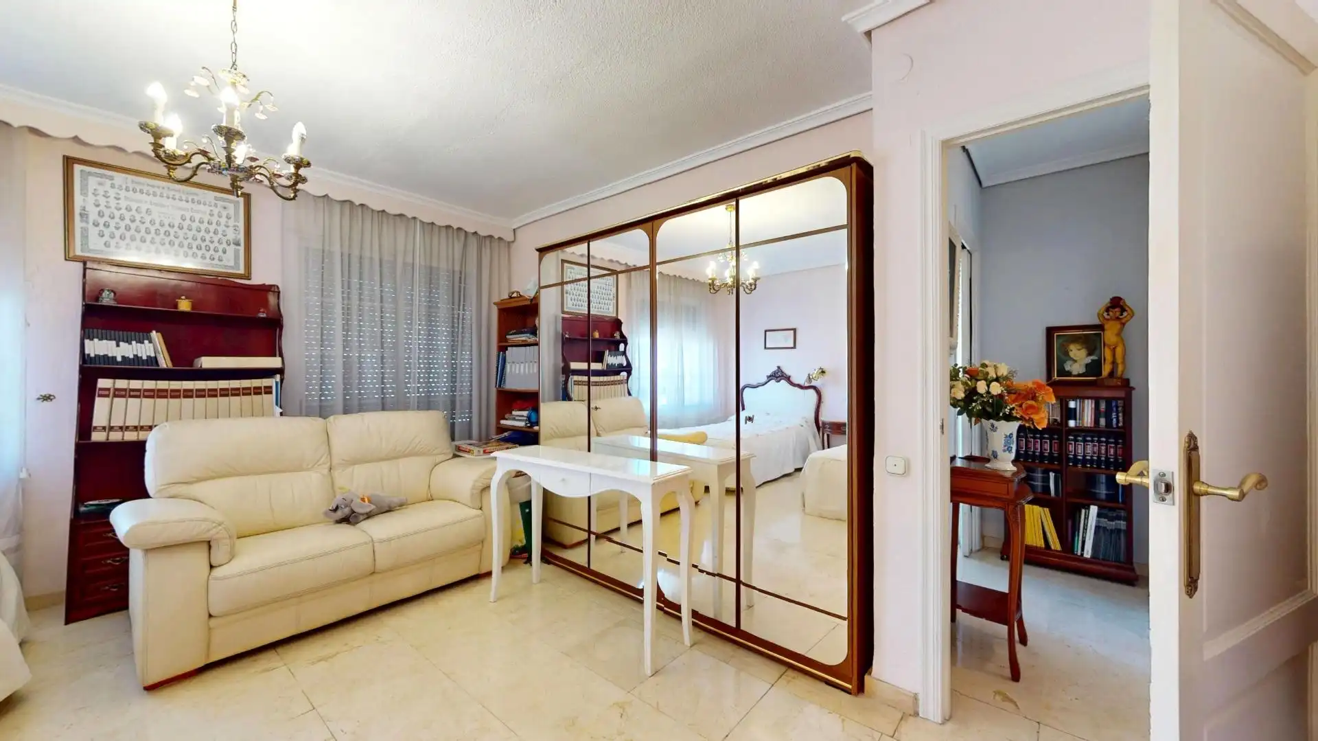 Habitación de Piso en venta en Córdoba con Aire acondicionado, Terraza y Alarma