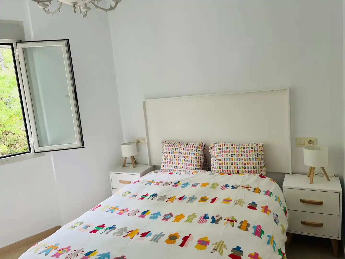 Schlafzimmer von Wohnung zur Miete in Jarandilla de la Vera mit Klimaanlage, Möbliert und Balkon