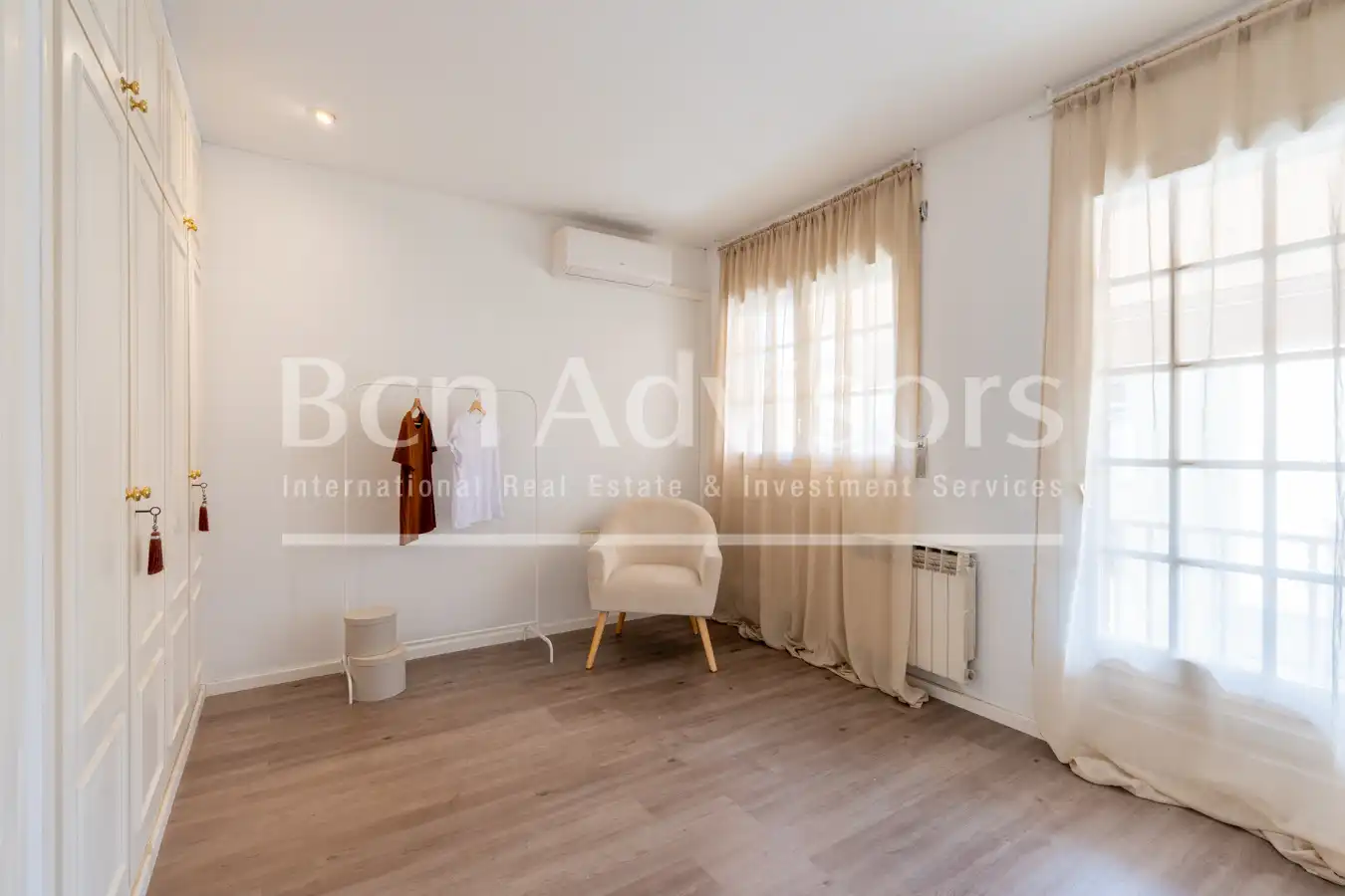 Dormitori de Casa adosada en venda en Sant Just Desvern amb Aire condicionat, Calefacció i Parquet