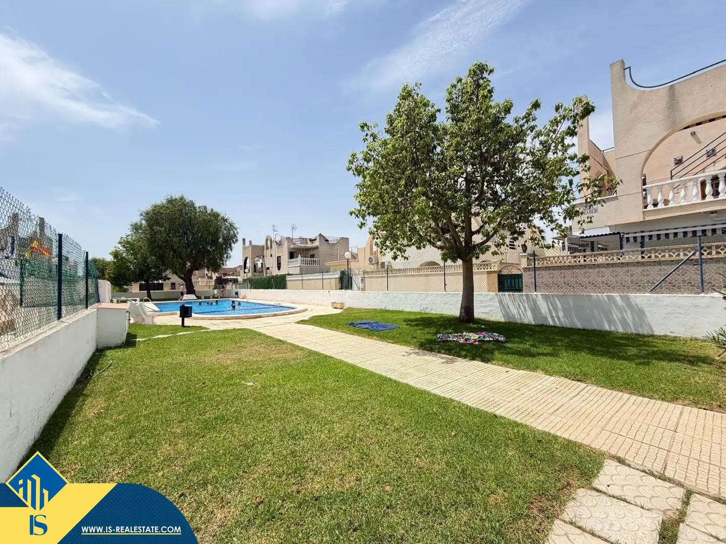 Piscina de Casa o xalet en venda en Torrevieja amb Aire condicionat, Terrassa i Traster