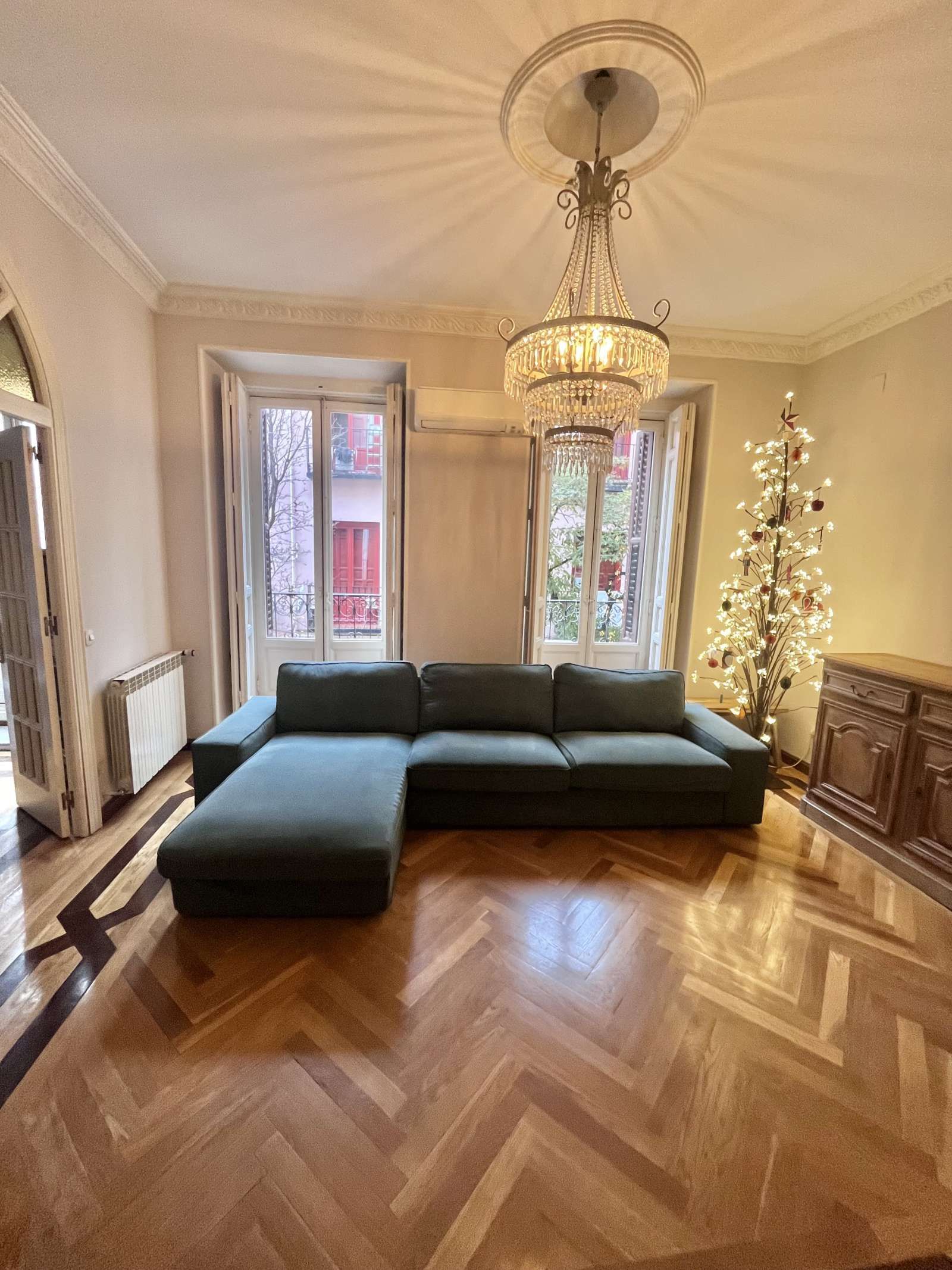 Living room of Apartment to share in  Madrid Capital  with Air Conditioner, Heating and Terrace