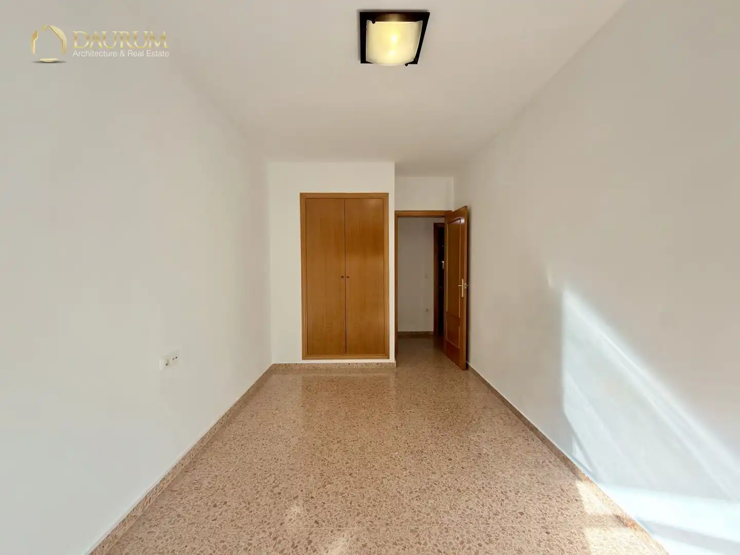 Flat for sale in Casc Urbà
