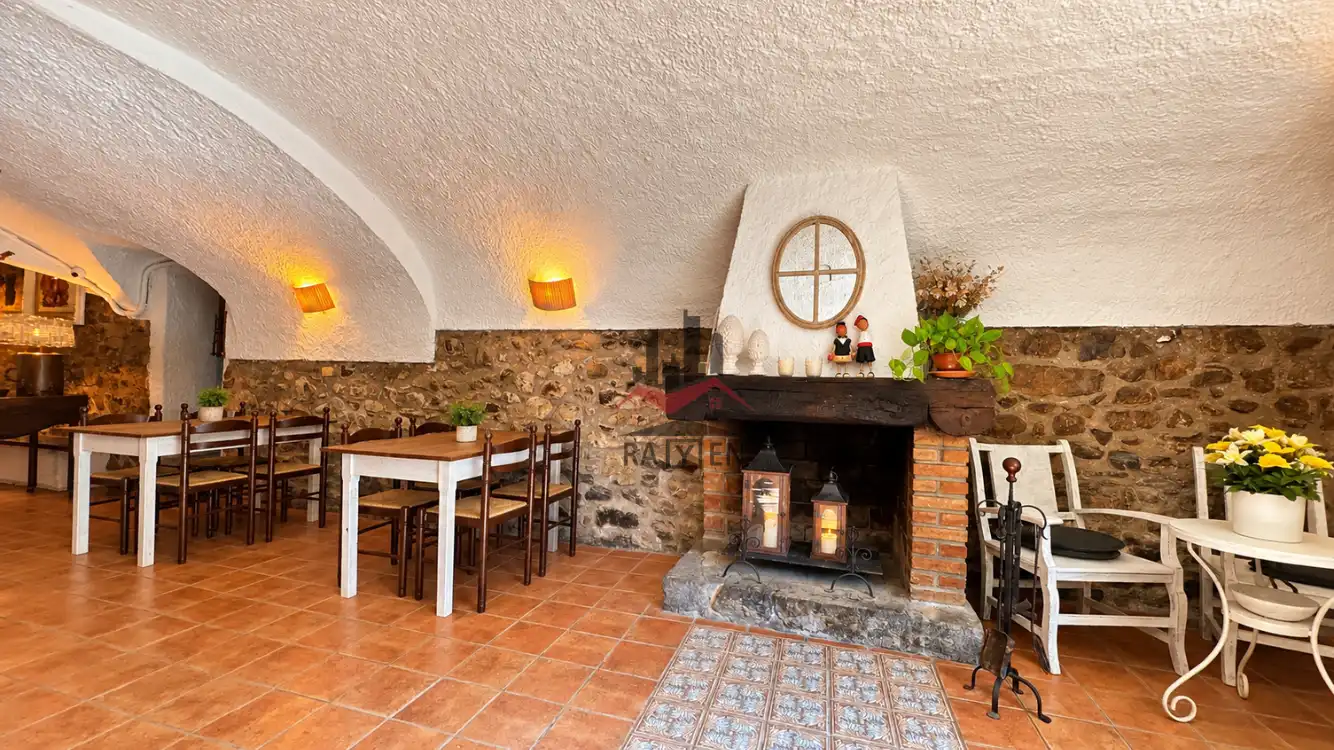 Finca rústica en venta en Terrades con Calefacción y Jardín privado