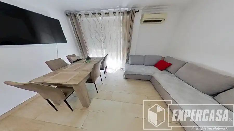 Sala d'estar de Dúplex en venda en Valencia amb Aire condicionat