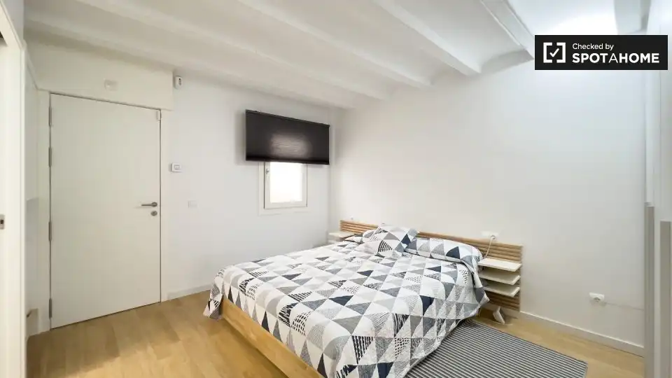 Flat with terrace to rent in Ciutat Vella, imagen 5