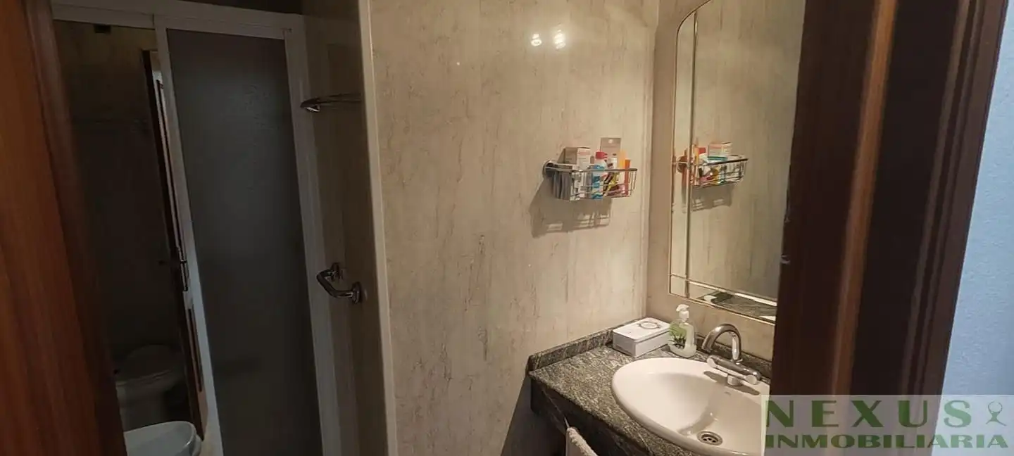 Bathroom of Flat for sale in Cáceres  with Air Conditioner, Heating and Terrace