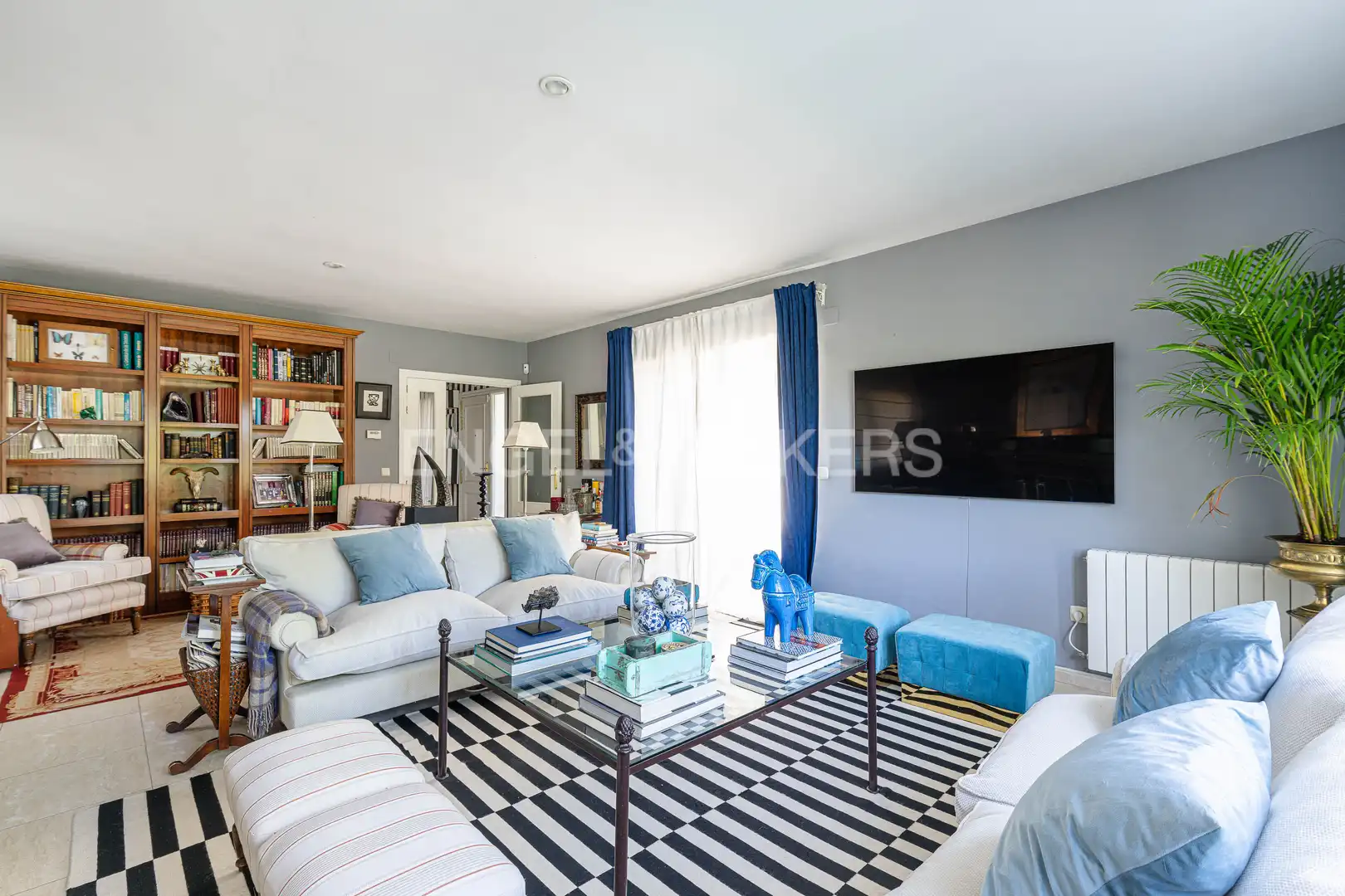 Living room of Houses for sale in Valdemorillo  with Heating, Private garden and Terrace