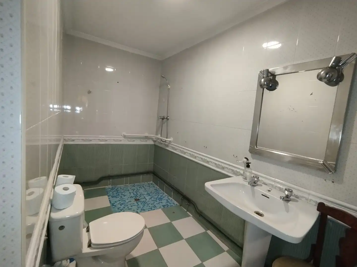 Bathroom of Detached homes for sale in Tomelloso  with Air Conditioner, Heating and Private garden