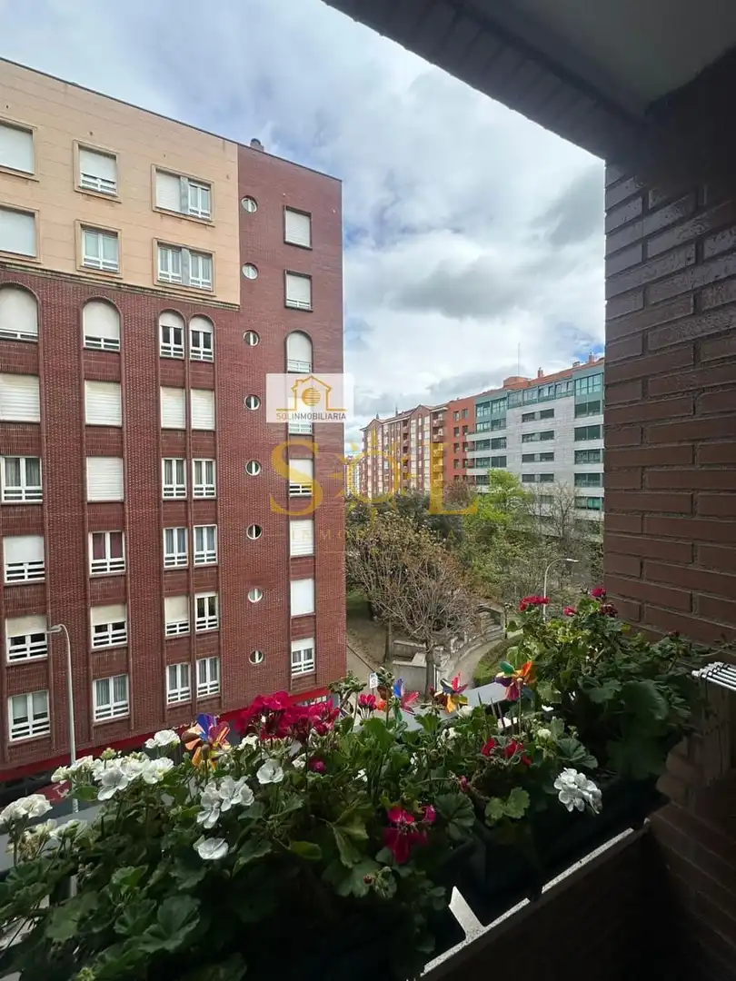 Pis amb terrassa en venda a Calle Fray Luis de Leon 21, imagen 2
