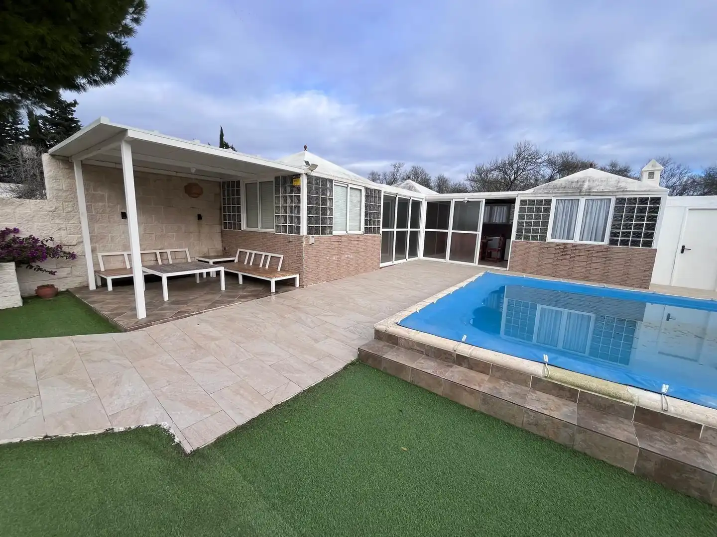 Piscina de Casa o chalet en venta en Chiclana de la Frontera con Aire acondicionado, Jardín privado y Parquet