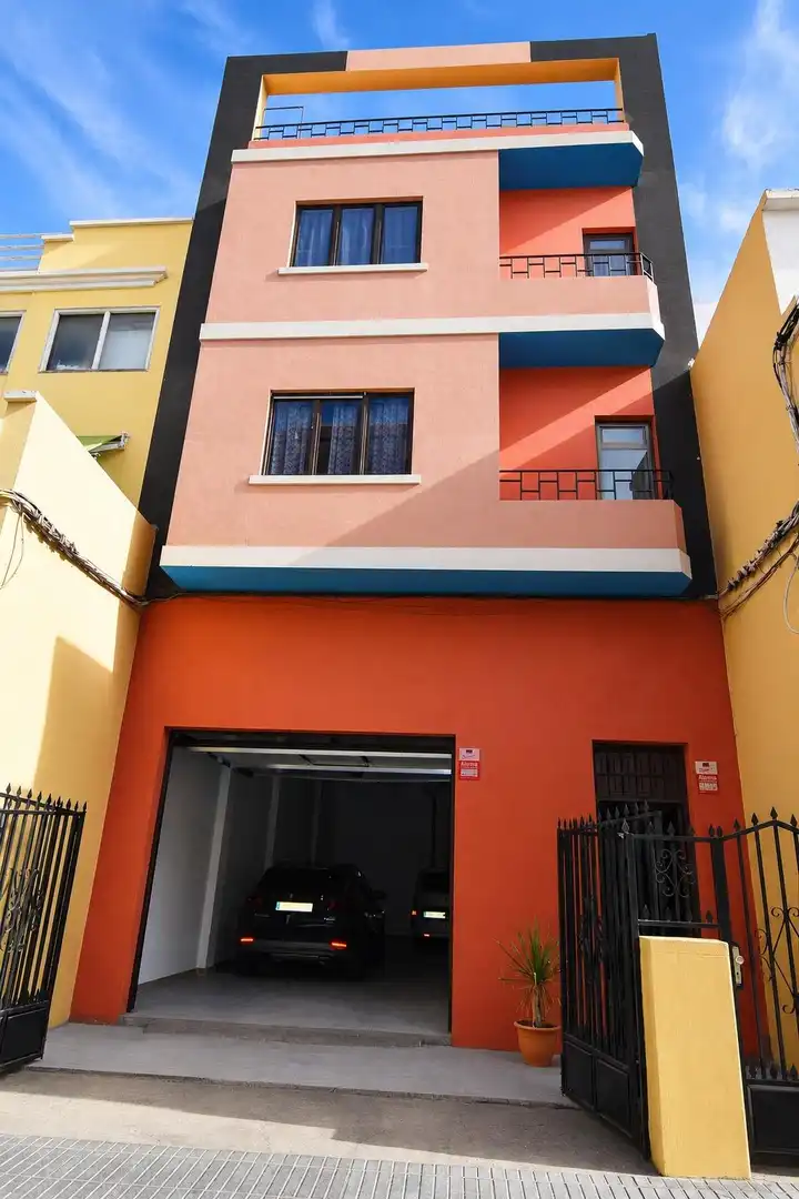 Vista exterior de Edifici en venda en Las Palmas de Gran Canaria