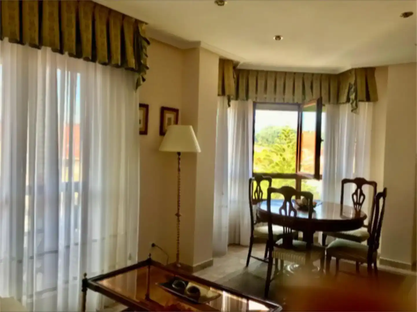 Esszimmer von Wohnung zur Miete in Noja mit Schwimmbad und Balkon