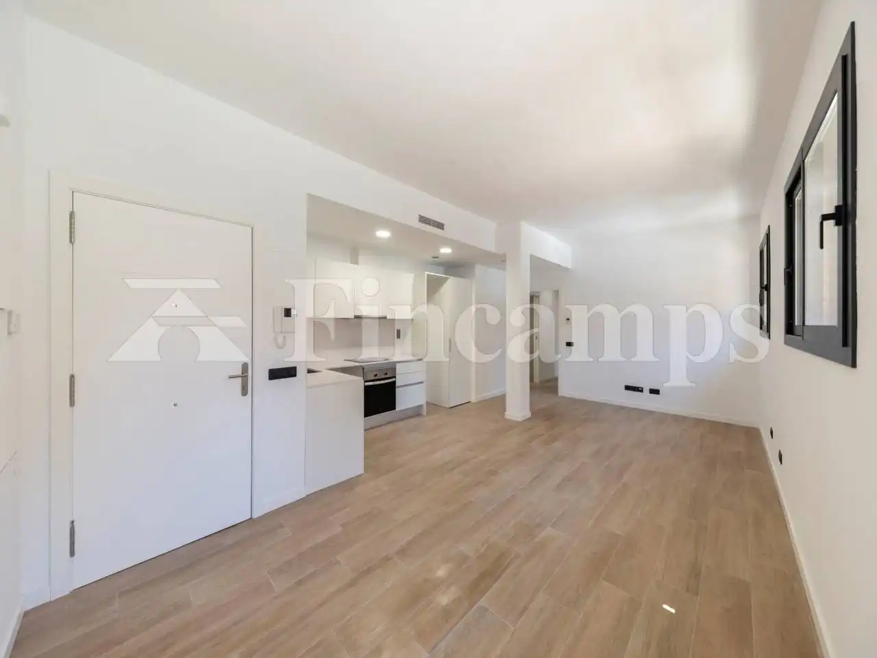 Kitchen of Flat for rent in Sabadell  with Air Conditioner, Parquet flooring and Storage room