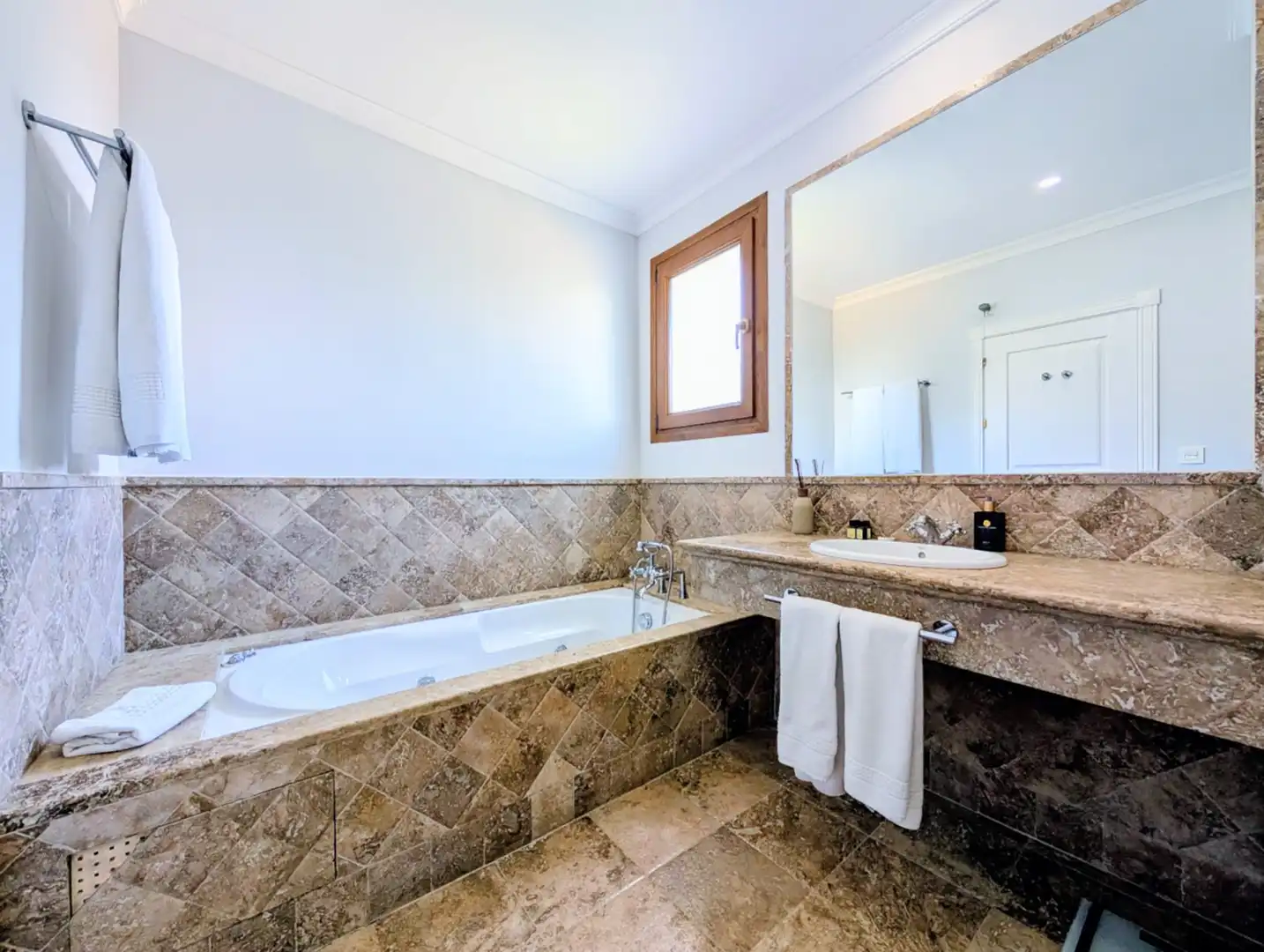 Maison mitoyenne avec piscine à vendre à Benahavís pueblo, imagen 26