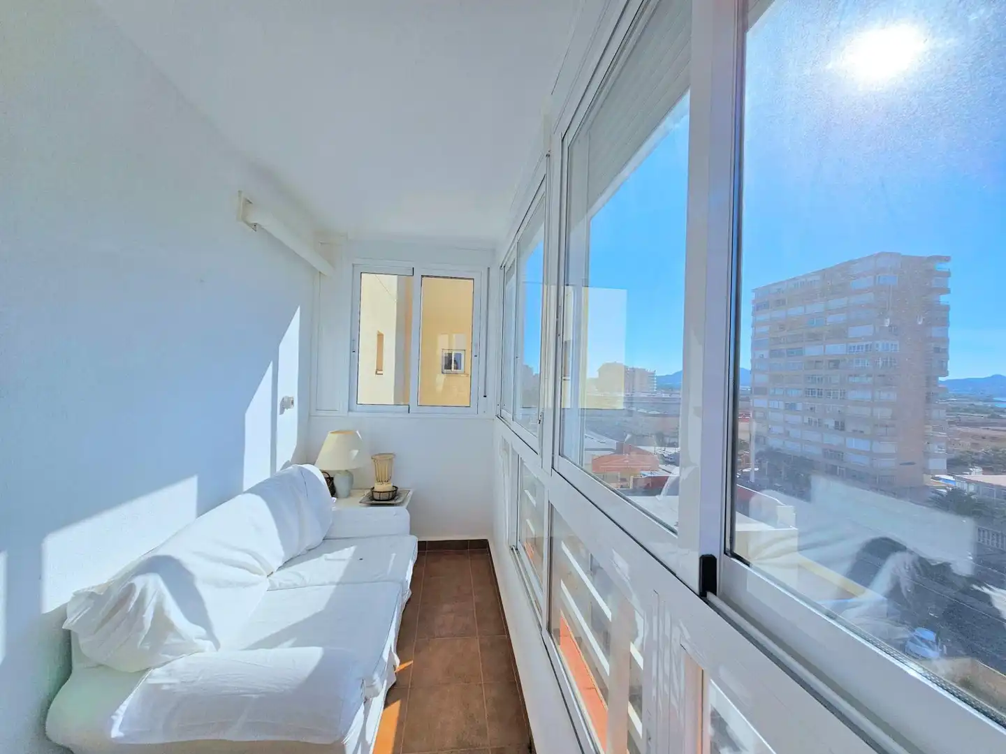 Terraza de Piso en venta en La Manga del Mar Menor con Terraza y Piscina comunitaria