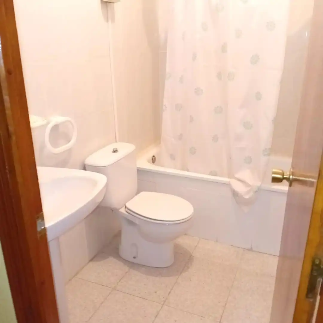Baño de Edificio en venta en Villaconejos con Alarma