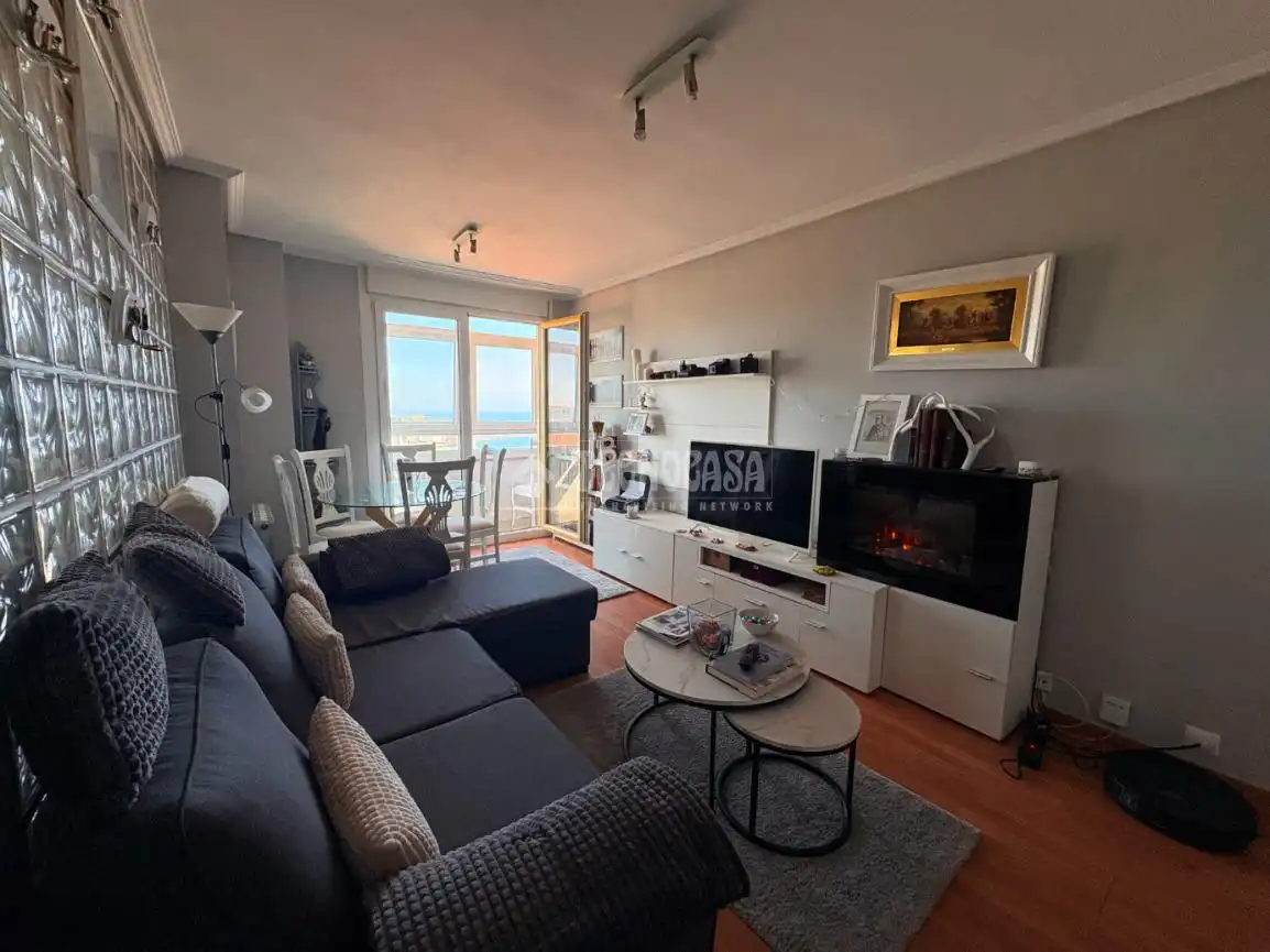 Sala de estar de Piso en venta en Santander con Calefacción