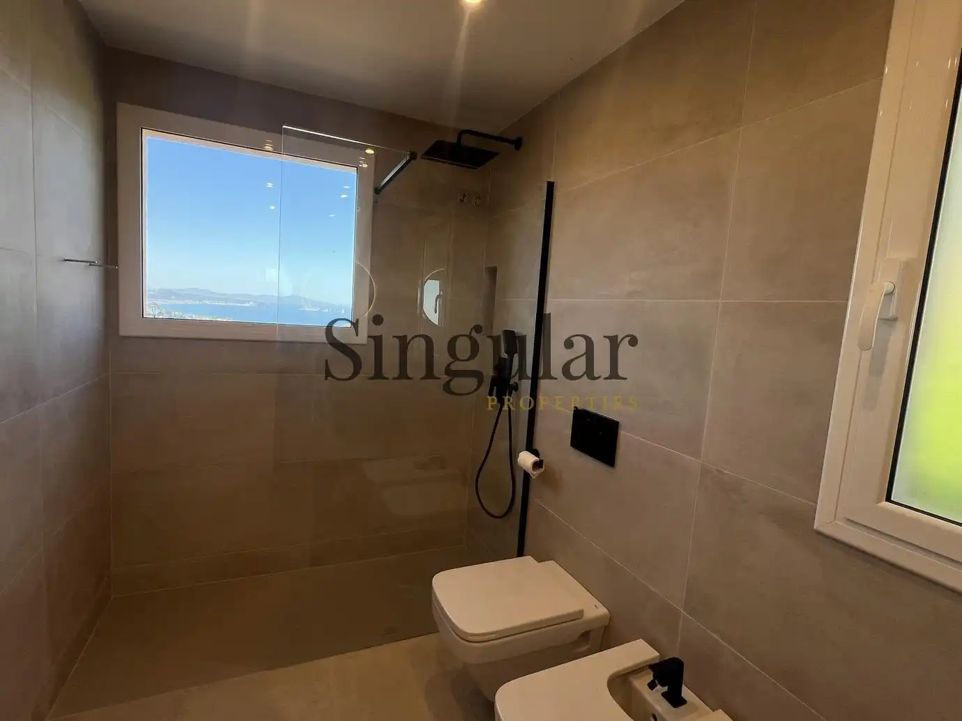 House with terrace for sale in Carrer Carrer de la Xarmada, imagen 21