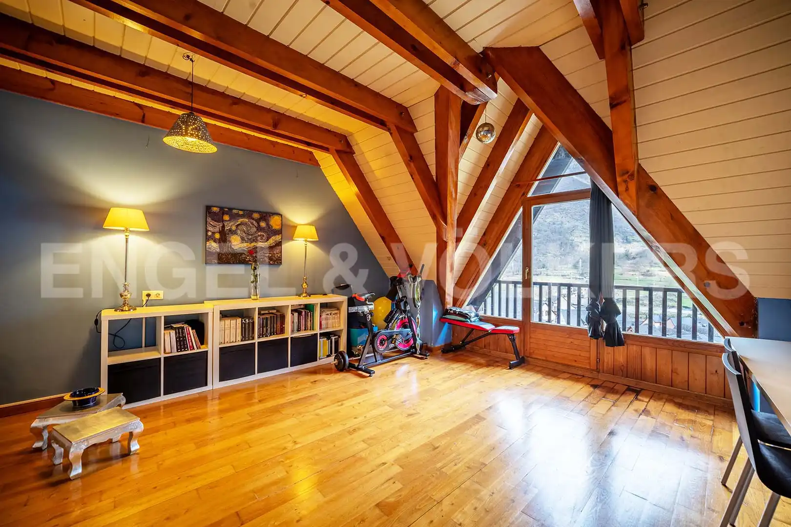 Sala d'estar de Casa adosada en venda en Bossòst amb Calefacció, Parquet i Terrassa