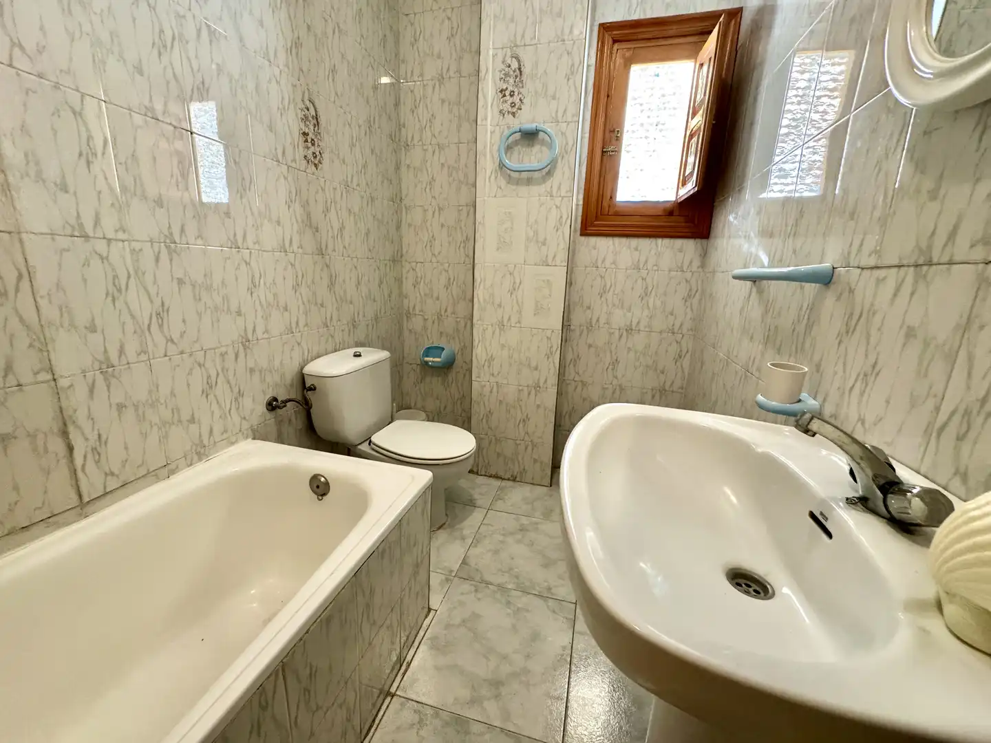 Badezimmer von Gebäude zum Verkauf in Válor