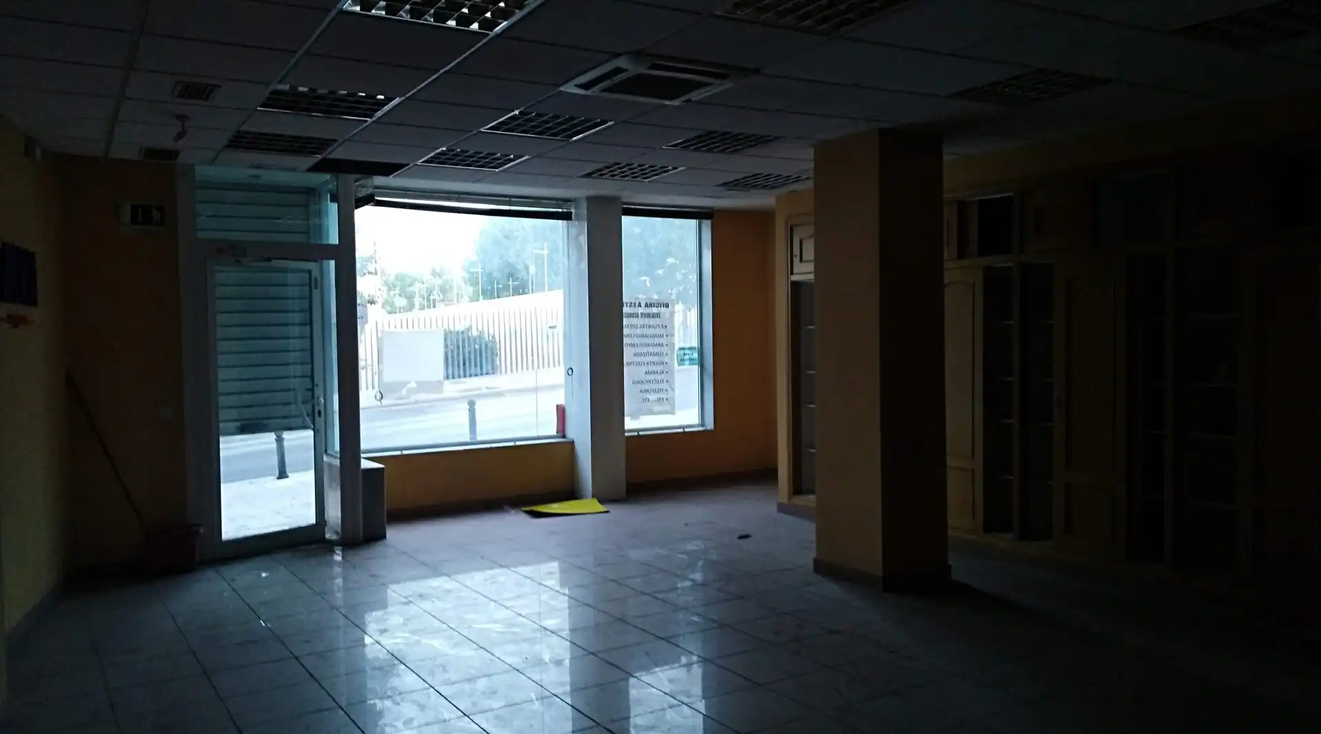 Local en venta en Jaén