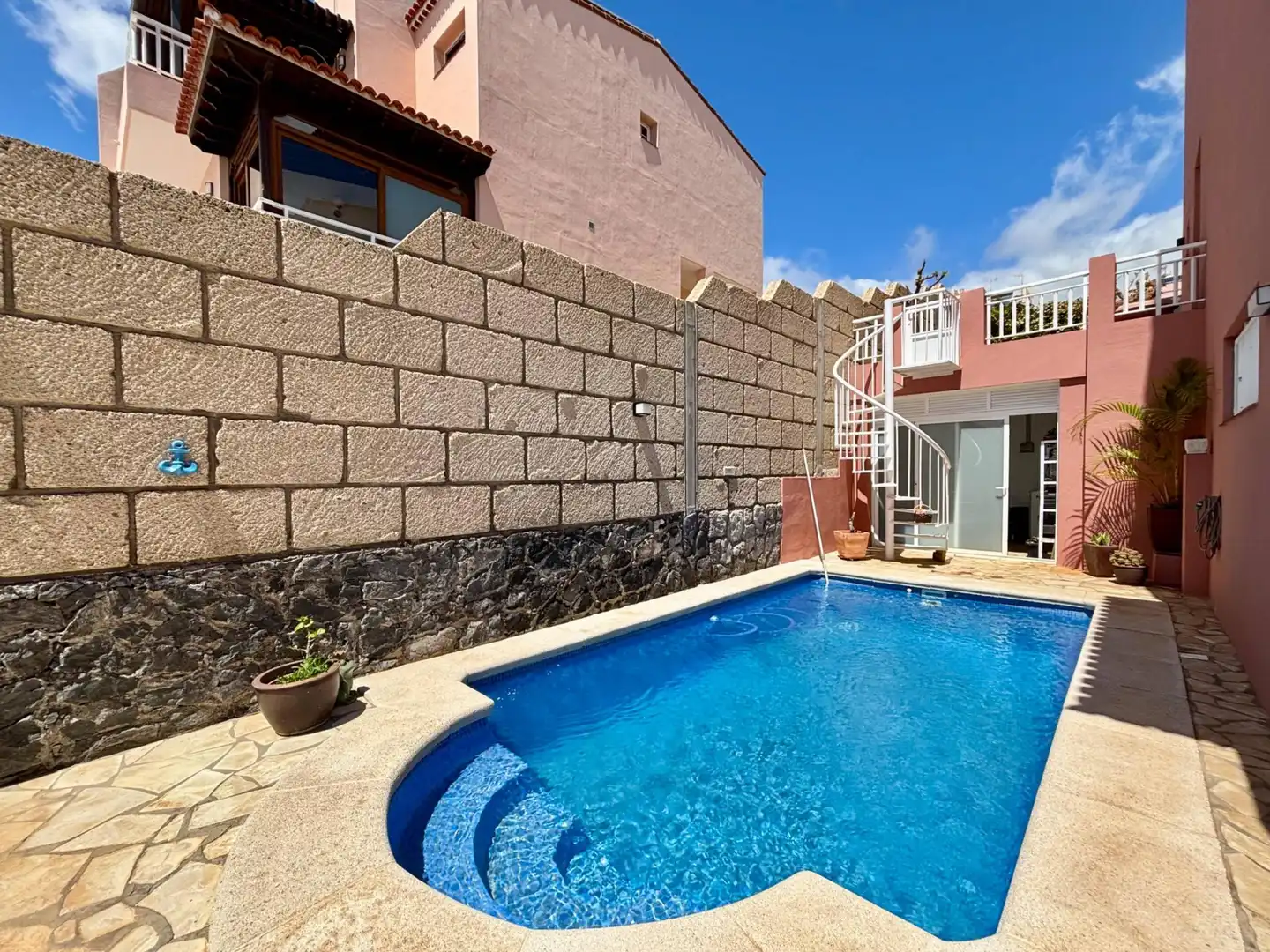 Piscina de Casa adosada en venta en Candelaria con Aire acondicionado, Terraza y Piscina