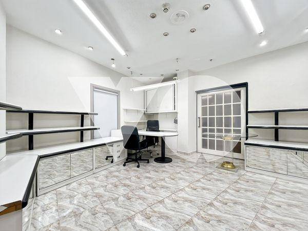 Oficina en Venta en Comillas