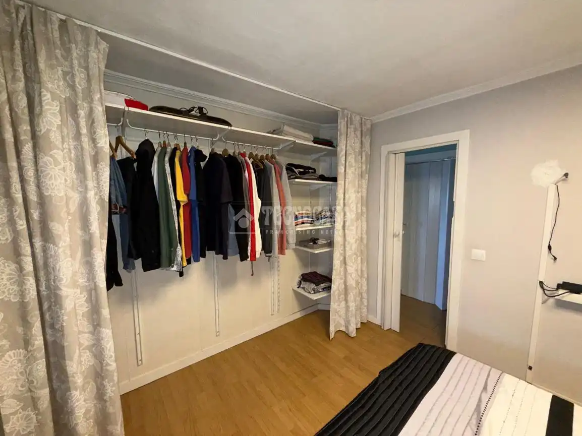 Bedroom of Flat for sale in Sevilla  with Air Conditioner