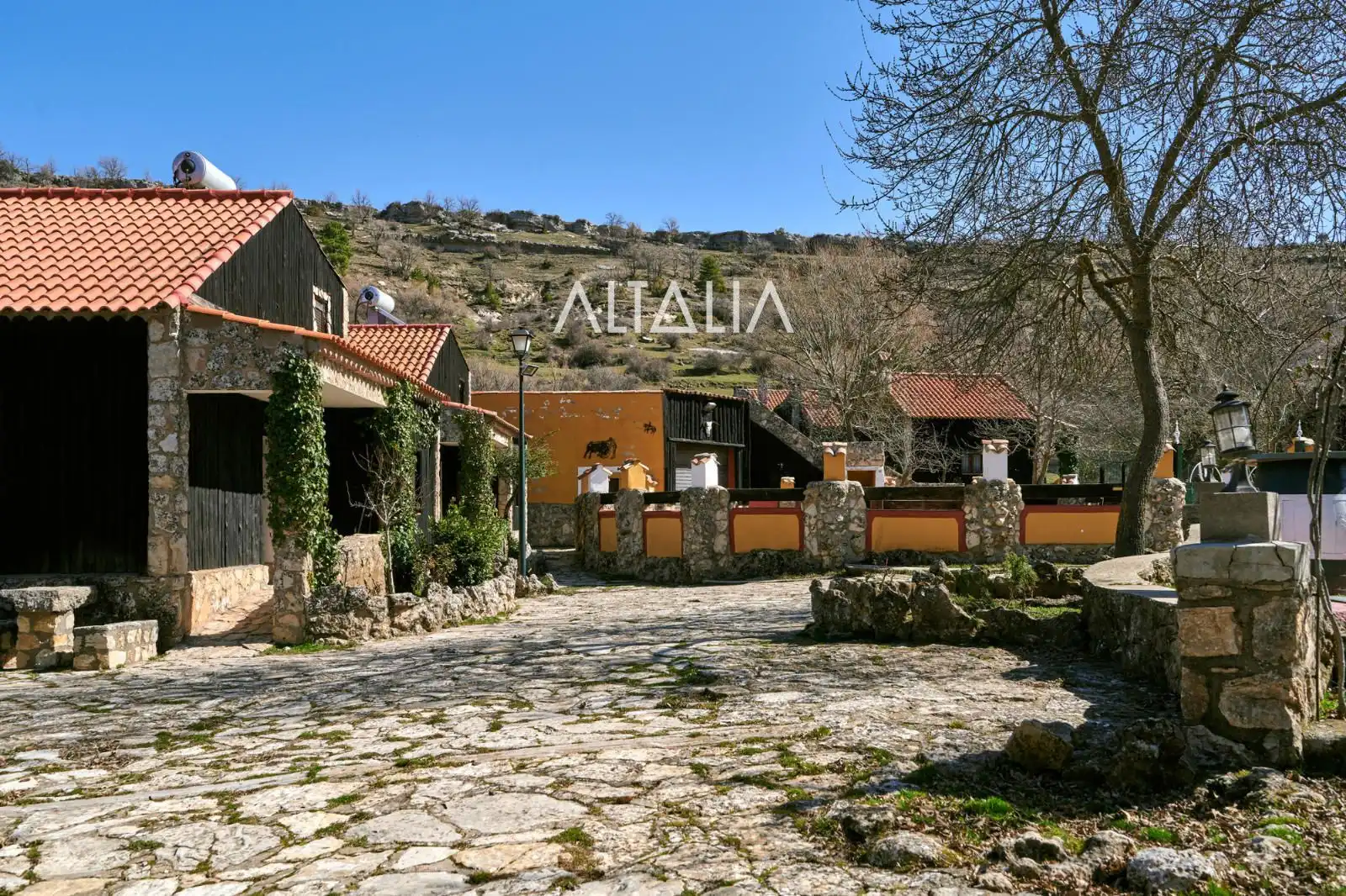 Buildings for sale in Las Majadas  