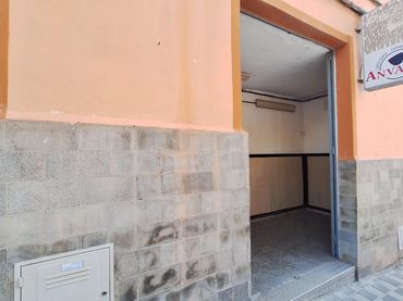 Local comercial en venda a La Cuesta -Finca España