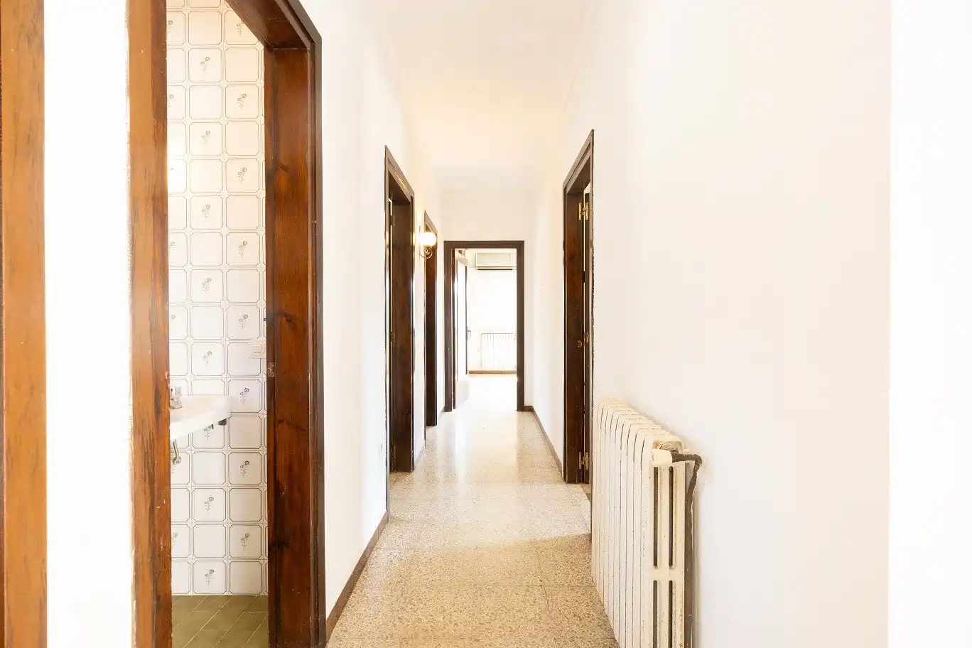Maison rustique avec terrasse à vendre à La Vall d'en Bas, imagen 6