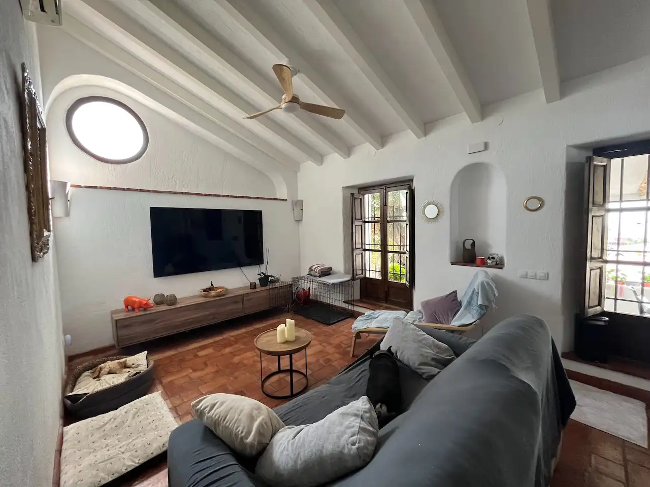 Living room of Country homes for sale in Vélez-Málaga  with Air Conditioner, Heating and Private garden