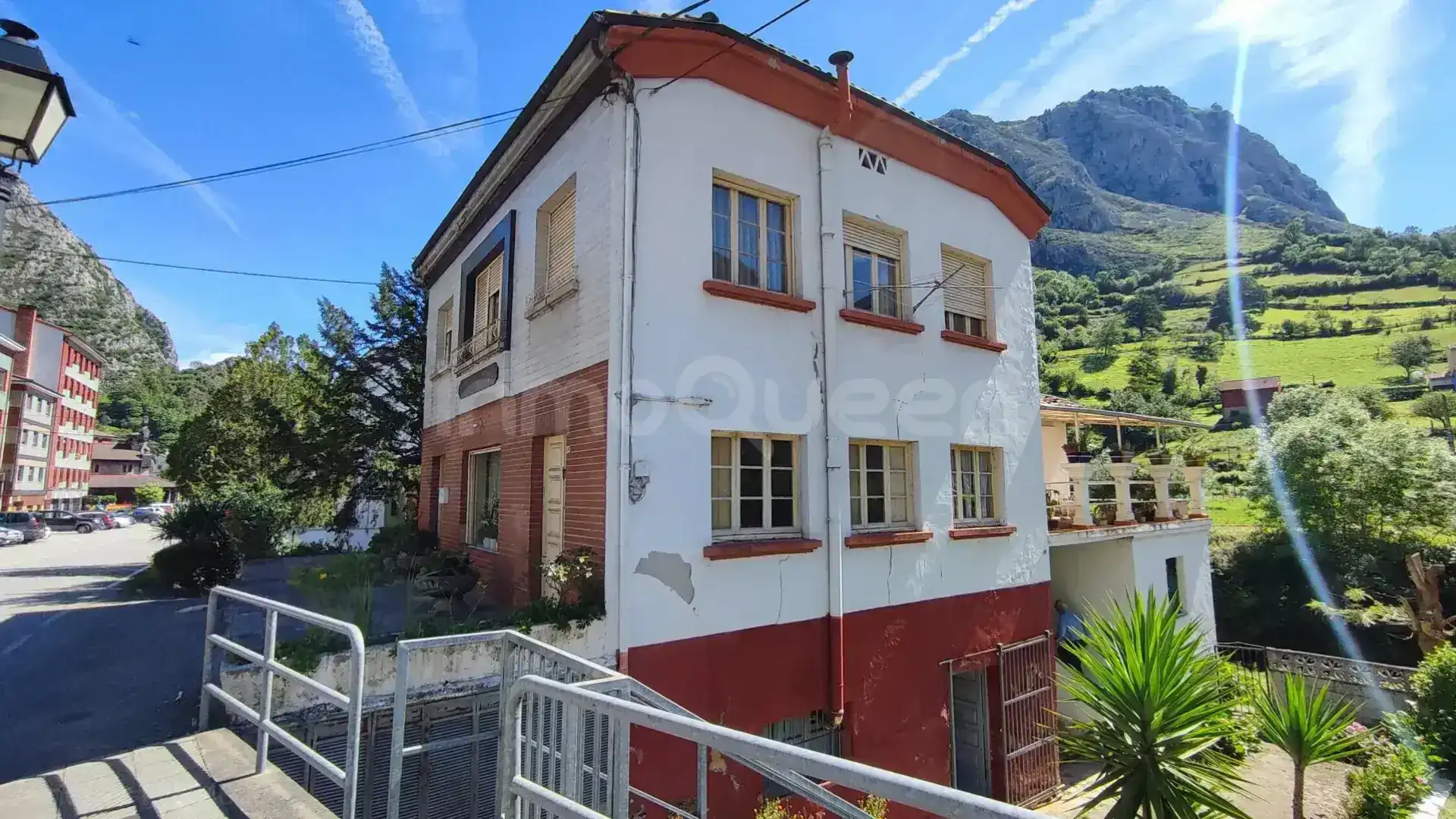 Vista exterior de Casa o xalet en venda en Morcín amb Calefacció, Jardí privat i Terrassa