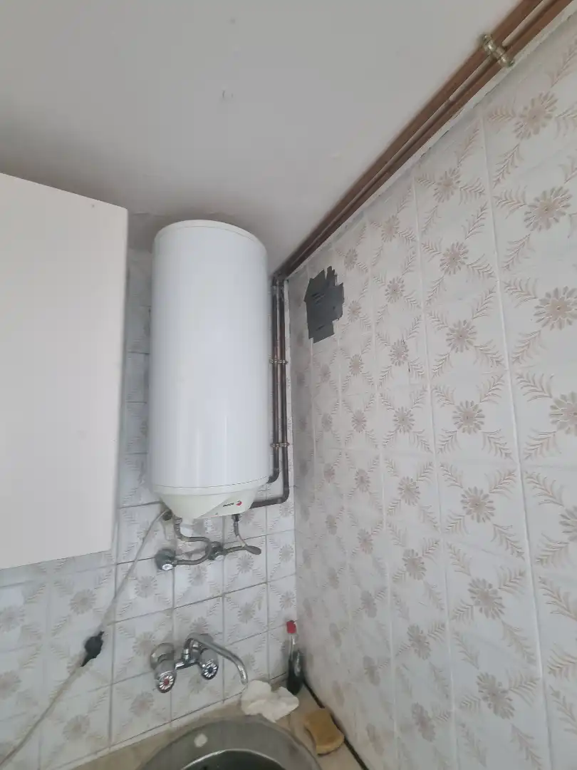 Bathroom of Houses for sale in Villangómez, Burgos