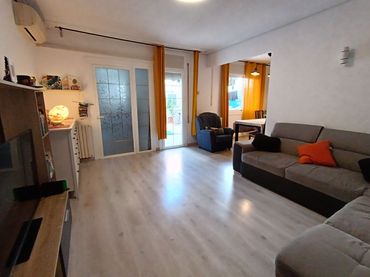 Piso en venta en Plaça del Taulí 1