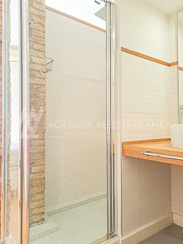 Baño de Piso de alquiler en Valencia con Aire acondicionado, Calefacción y Trastero