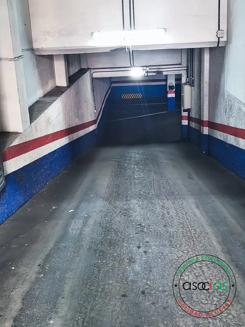 Garage zum Verkauf in Gijón 
