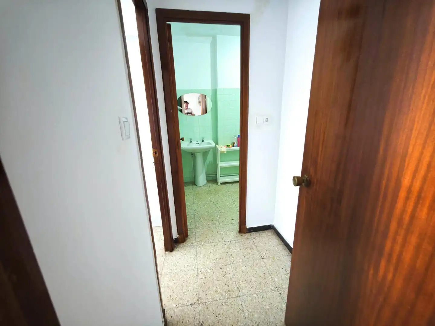 Bany de Pis de lloguer en Ferrol amb Moblat i Alarma