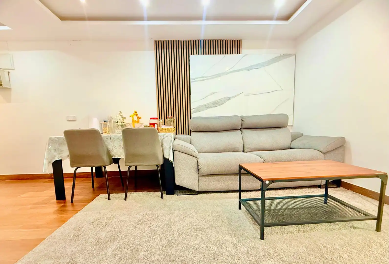 Appartamento con terrazza in vendita a Carrer de Milà i Fontanals 50, imagen 2