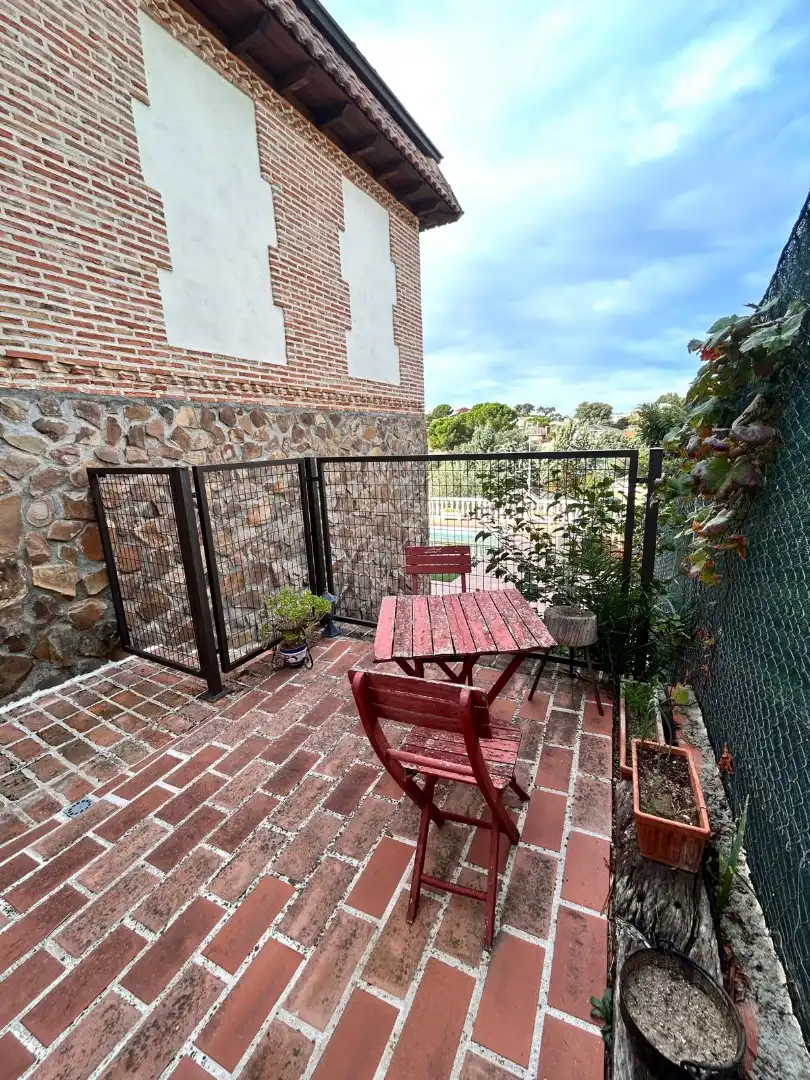 Terrassa de Casa o xalet en venda en Santa Cruz del Retamar amb Aire condicionat, Calefacció i Jardí privat