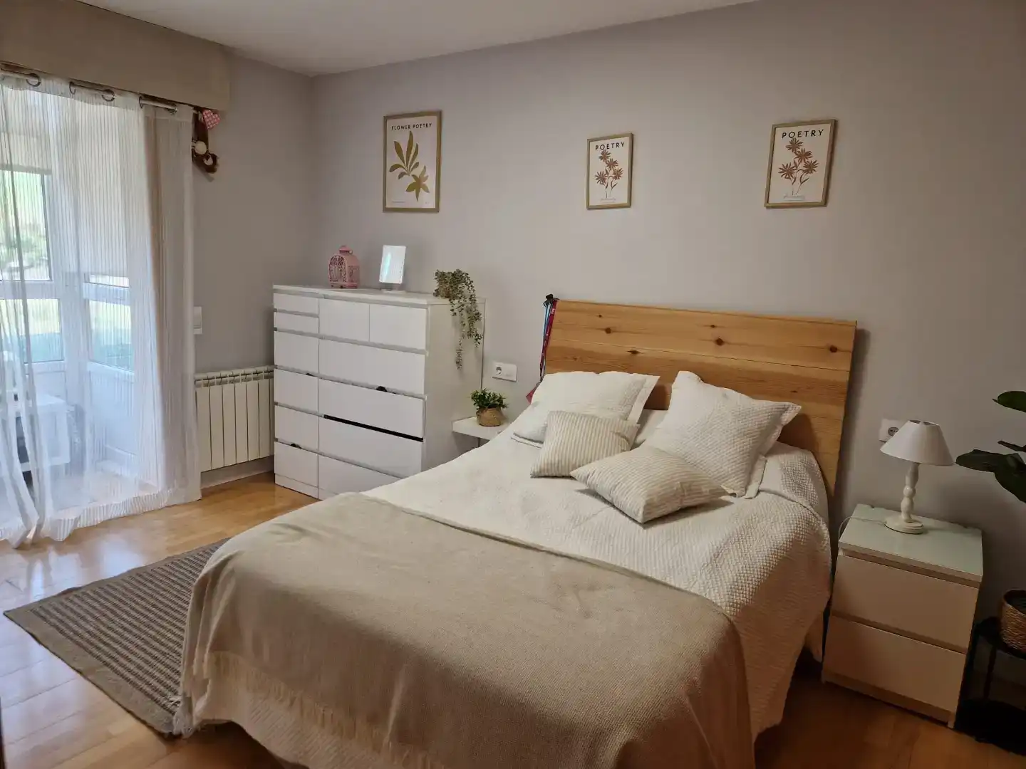 Dormitori de Casa o xalet en venda en A Coruña Capital  amb Balcó