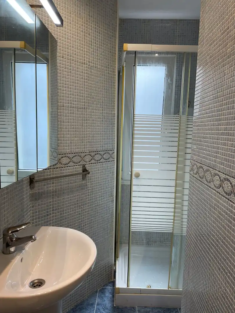 Bathroom of Flat for sale in Gijón   with Storage room and Furnished