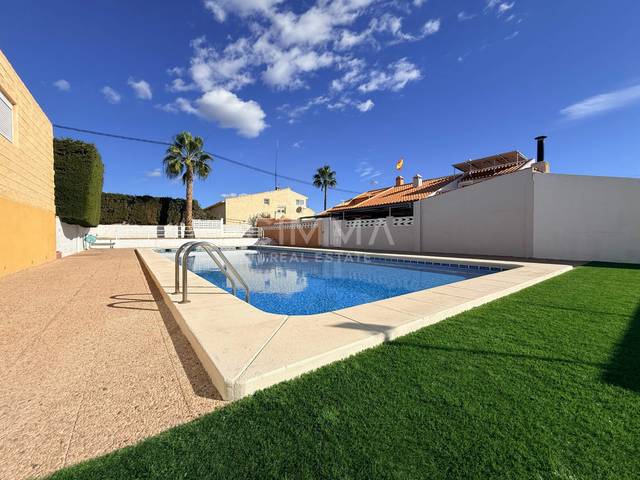 Casa adosada en Venta en Coloma