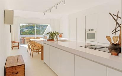 Kitchen of Flat for sale in Marbella  with Air Conditioner, Terrace and Community pool